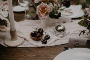 Door County micro backyard wedding vintage Wisconsin floral dinner details