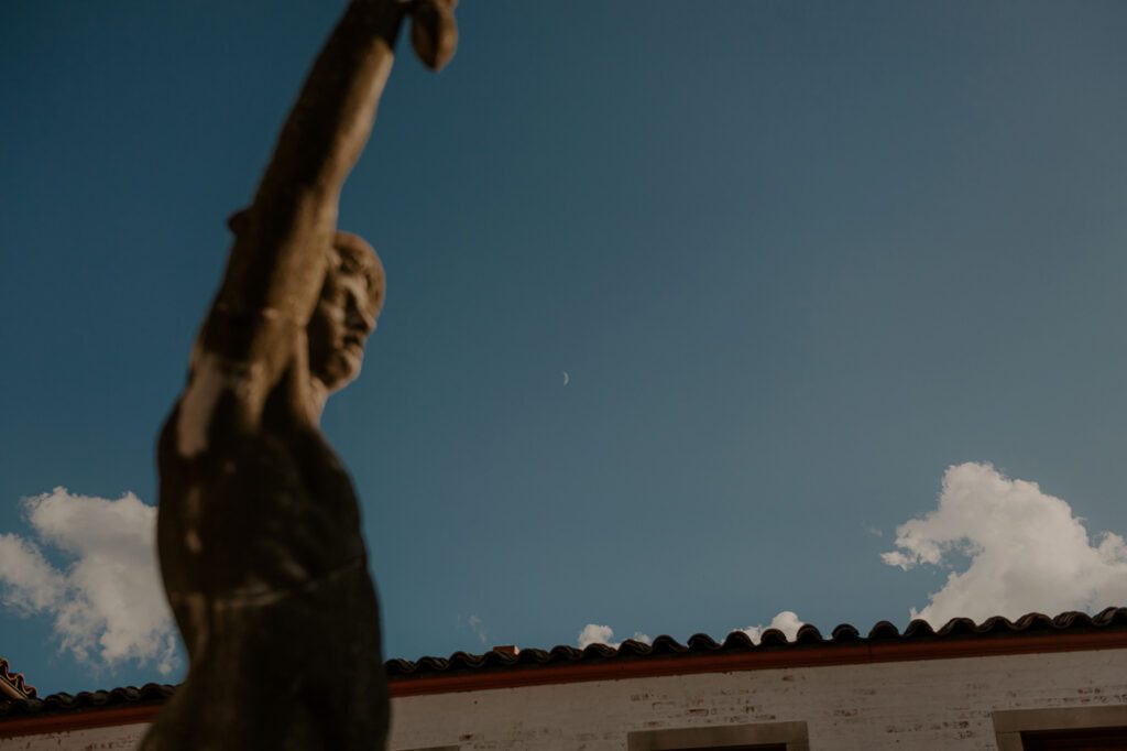 Villa Terrace Mercury statue wedding Milwaukee