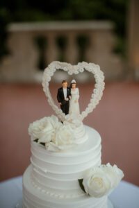 Villa Terrace Milwaukee Wisconsin wedding venue dinner on terrace