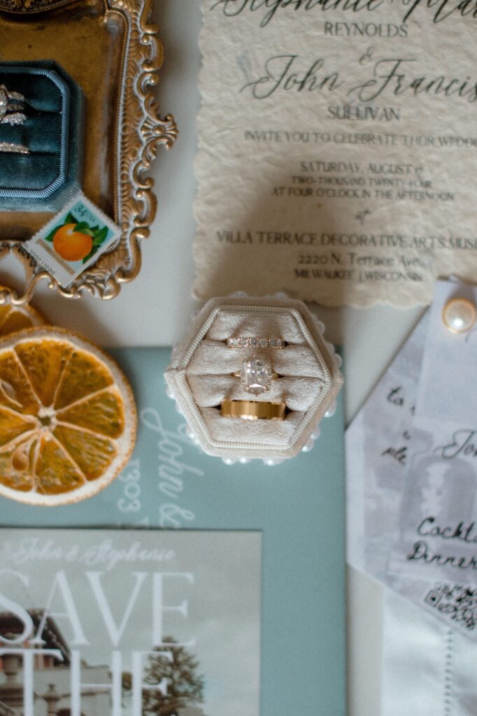 Rings and invitation suite