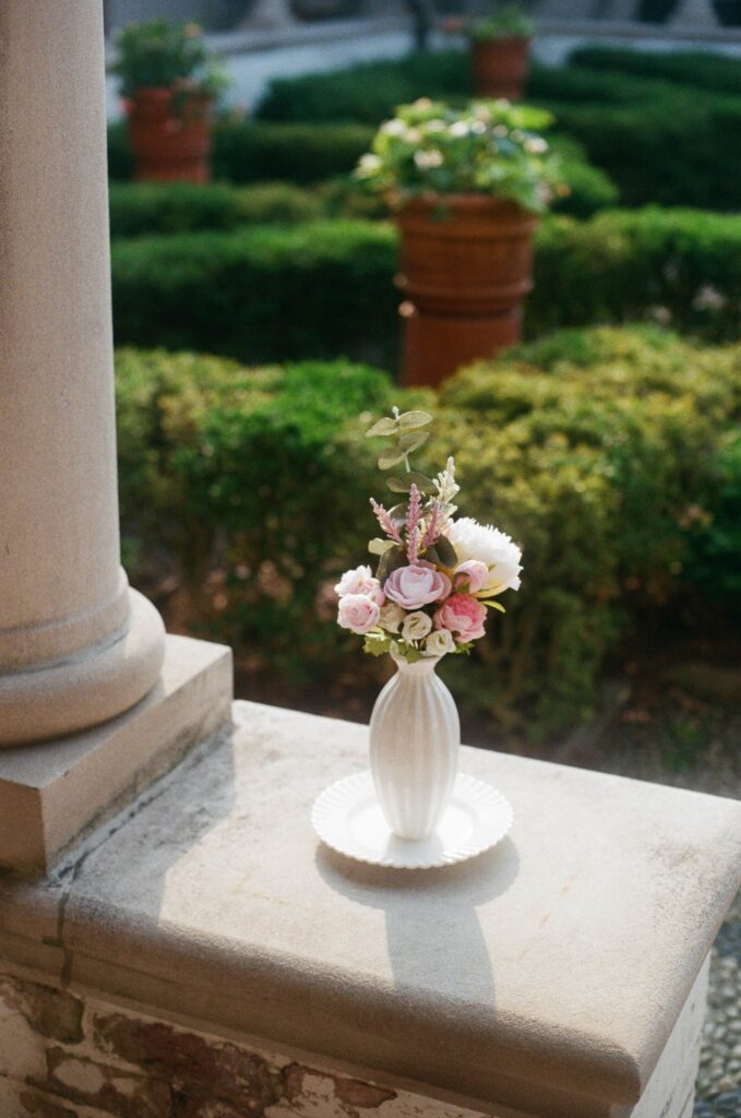 Milwaukee wedding details at Villa Terrace